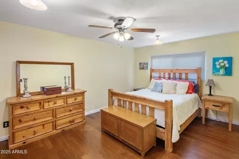 Bedroom - 901 E Hearn Rd, Phoenix, AZ 85022 photo 1 of 3