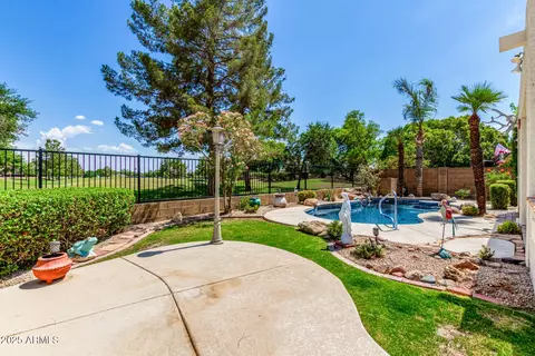 9337 E Kiva Ave, Mesa, AZ 85209