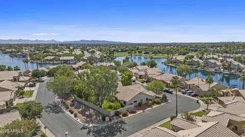 1135 W Sea Fog Dr, Gilbert, AZ 85233