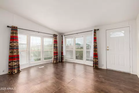 2609 W Southern Ave #108, Tempe, AZ 85282