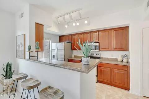 Kitchen - 2402 E 5th St #1520, Tempe, AZ 85281 photo 1 of 2