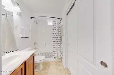 Bath - 2402 E 5th St #1520, Tempe, AZ 85281 photo 3 of 3