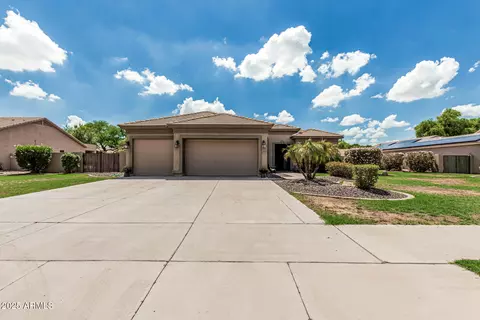 20826 S Hadrian Way, Queen Creek, AZ 85142