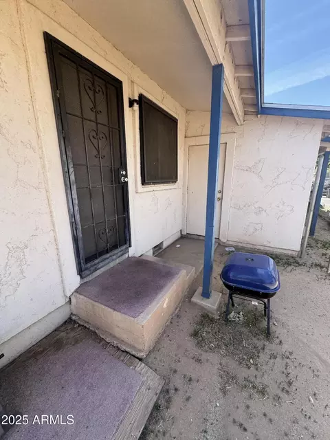 Exterior - 1014 E Romley Ave, Phoenix, AZ 85040 photo 2 of 2