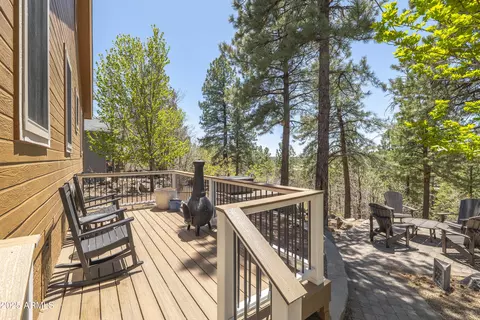 735 N Pine Cliff Dr, Flagstaff, AZ 86001