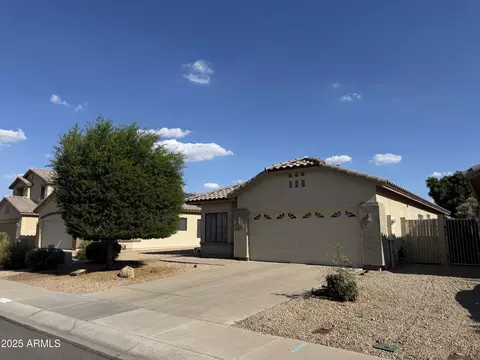 8927 W Paradise Dr, Peoria, AZ 85345