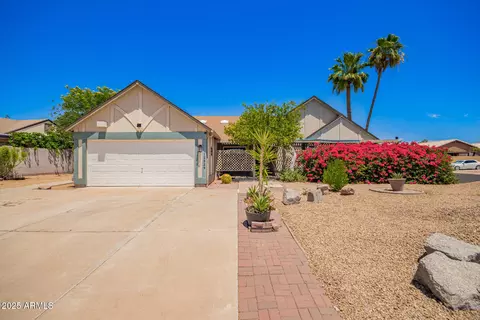 12529 N 83rd Ln, Peoria, AZ 85381