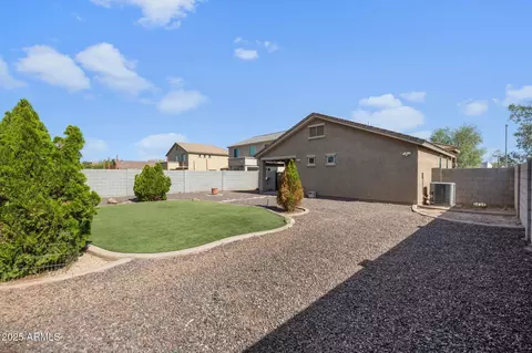Exterior - 2119 E Phelps Rd, Phoenix, AZ 85022 photo 5 of 7