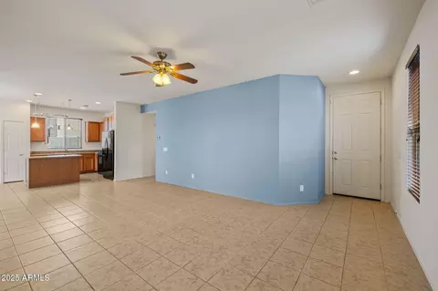 Living - 2119 E Phelps Rd, Phoenix, AZ 85022 photo 1 of 4