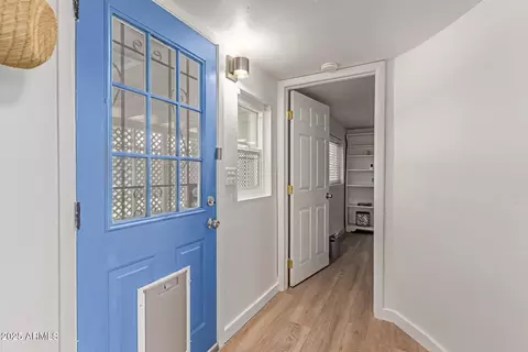 Entry Way - 844 E Townley Ave, Phoenix, AZ 85020 photo 1 of 1