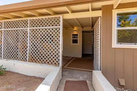 Exterior - 844 E Townley Ave, Phoenix, AZ 85020 photo 4 of 7