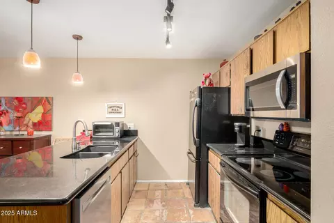 Kitchen - 1926 E Sandra Ter, Phoenix, AZ 85022 photo 2 of 3