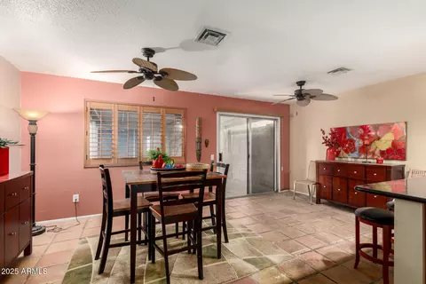 Dining - 1926 E Sandra Ter, Phoenix, AZ 85022 photo 1 of 3