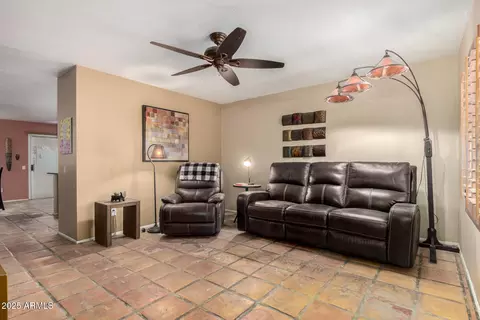 Living - 1926 E Sandra Ter, Phoenix, AZ 85022 photo 1 of 3