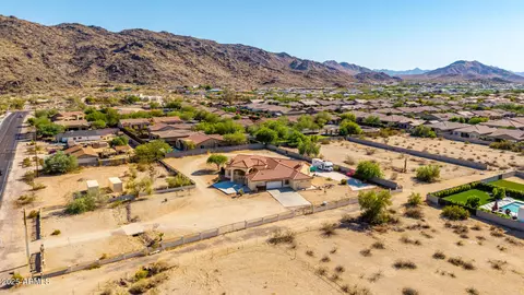 View/Area - 8828 S 16th St, Phoenix, AZ 85042 photo 3 of 17