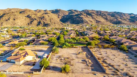 View/Area - 8828 S 16th St, Phoenix, AZ 85042 photo 16 of 17
