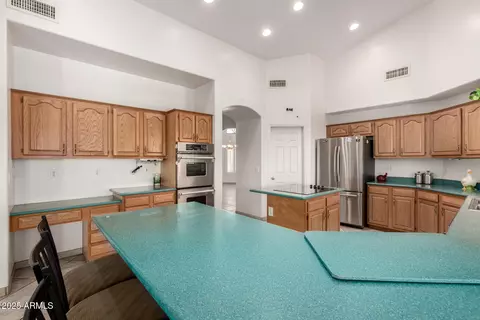 Kitchen - 8828 S 16th St, Phoenix, AZ 85042 photo 4 of 4