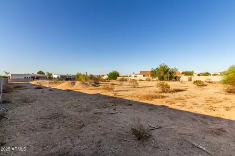 Exterior - 8828 S 16th St, Phoenix, AZ 85042 photo 9 of 14