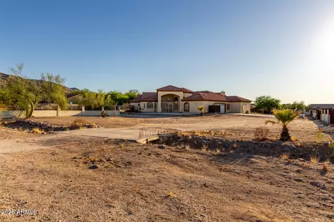 Exterior - 8828 S 16th St, Phoenix, AZ 85042 photo 13 of 14