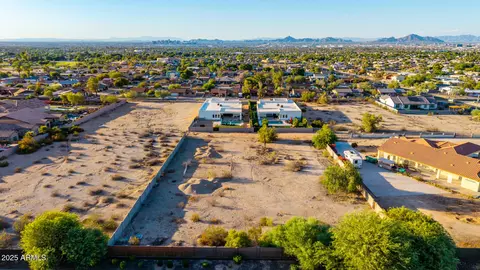 View/Area - 8828 S 16th St, Phoenix, AZ 85042 photo 15 of 17