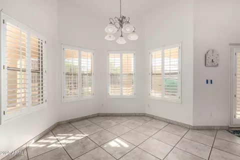 Dining - 8828 S 16th St, Phoenix, AZ 85042 photo 2 of 2