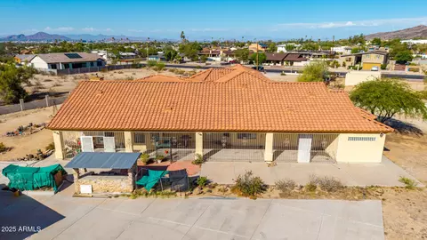 View/Area - 8828 S 16th St, Phoenix, AZ 85042 photo 9 of 17