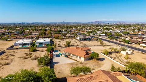 View/Area - 8828 S 16th St, Phoenix, AZ 85042 photo 12 of 17