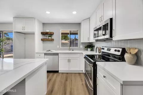 Kitchen - 156 E Jasmine St, Mesa, AZ 85201 photo 4 of 4