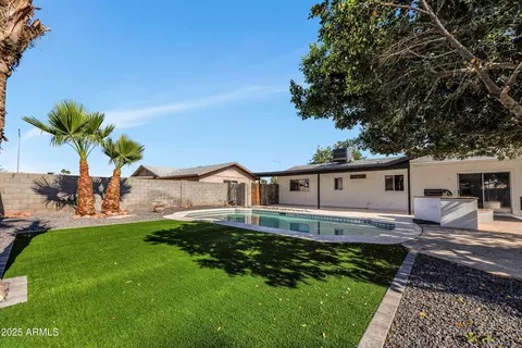 Exterior - 156 E Jasmine St, Mesa, AZ 85201 photo 5 of 6