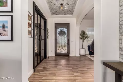 3990 E Iris Dr, Chandler, AZ 85286 photo 5