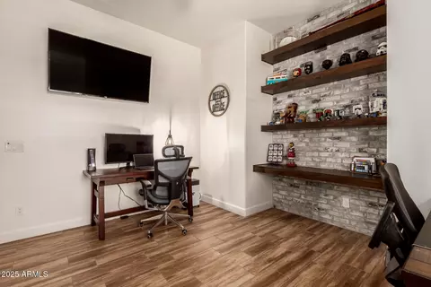3990 E Iris Dr, Chandler, AZ 85286 photo 9