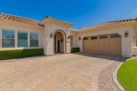3990 E Iris Dr, Chandler, AZ 85286 photo 3