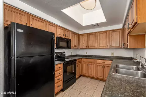 Kitchen - 3434 E Baseline Rd #216, Phoenix, AZ 85042 photo 3 of 4