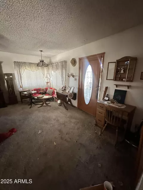 2102 W Hazelwood St, Phoenix, AZ 85015