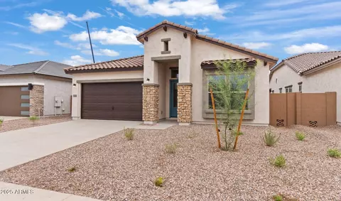 504 E Aurora Dr, San Tan Valley, AZ 85140