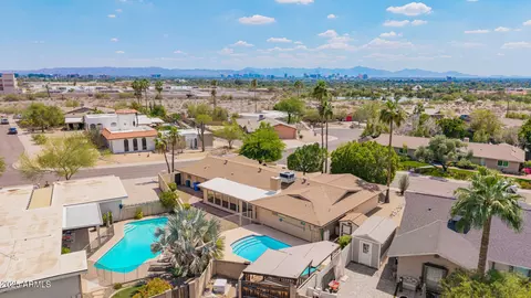 2234 E Lawrence Rd, Phoenix, AZ 85016 photo 9