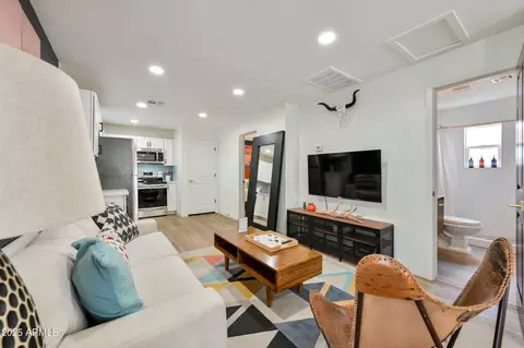 807 E Fairmount Ave, Phoenix, AZ 85014 photo 17