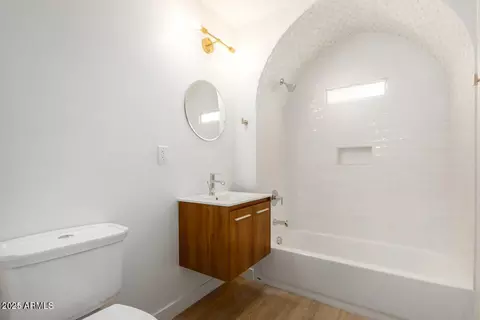 807 E Fairmount Ave, Phoenix, AZ 85014 photo 9