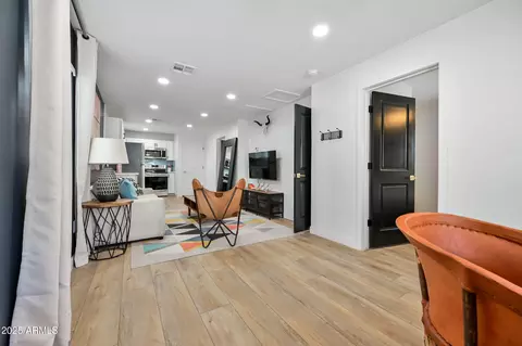 807 E Fairmount Ave, Phoenix, AZ 85014 photo 13