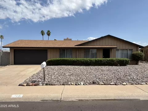 1714 W Villa Rita Dr, Phoenix, AZ 85023