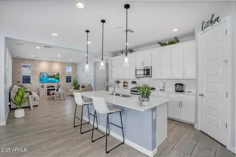 Kitchen - 2484 E Pelican Dr, Gilbert, AZ 85297 photo 1 of 4