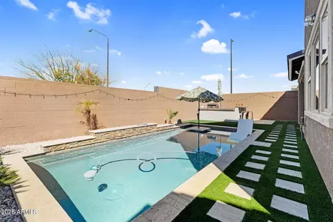 Exterior - 2484 E Pelican Dr, Gilbert, AZ 85297 photo 4 of 11