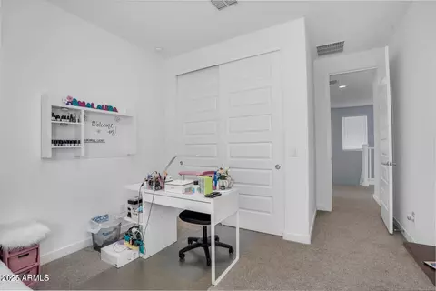 Entry Way - 2484 E Pelican Dr, Gilbert, AZ 85297 photo 4 of 4