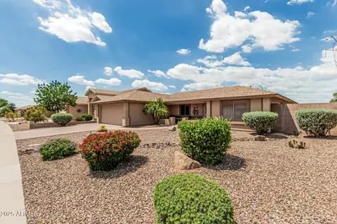 Exterior - 10940 E Olla Ave, Mesa, AZ 85212 photo 4 of 9