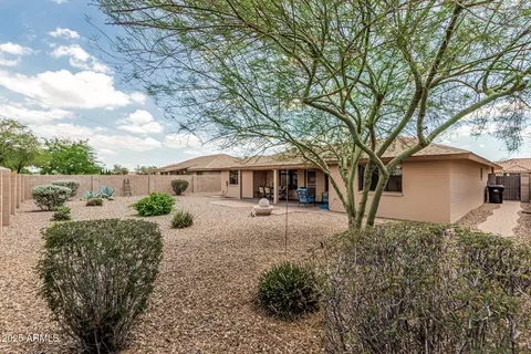 Exterior - 10940 E Olla Ave, Mesa, AZ 85212 photo 8 of 9