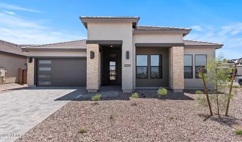 42047 N Cutbow Trl, San Tan Valley, AZ 85140