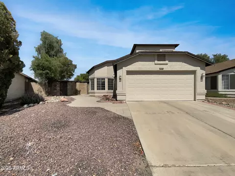 8831 N 63rd Dr, Glendale, AZ 85302