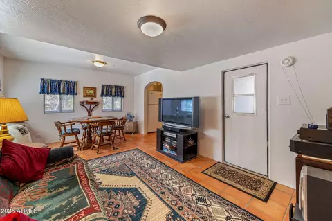 3575 Quail Run Rd, Overgaard, AZ 85933 photo 11