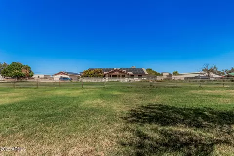 7425 N Alsup Ave, Litchfield Park, AZ 85340