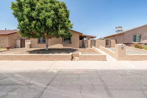 5248 W Mauna Loa Ln, Glendale, AZ 85306